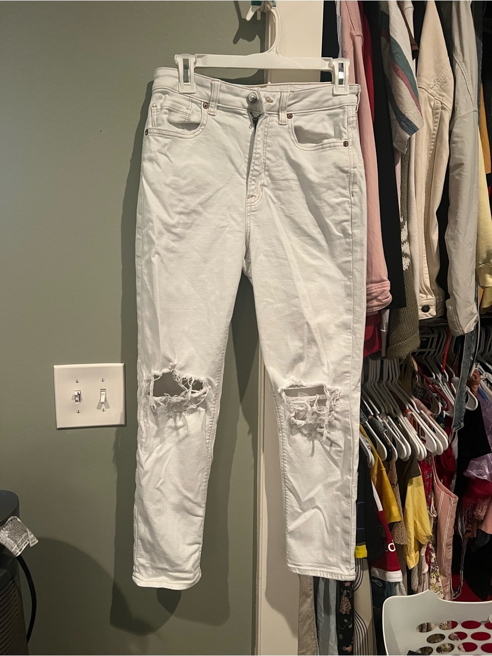 American Eagle Outfitters White Distressed Straight Leg Ankle Jeans